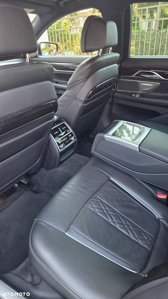BMW Seria 7 730d xDrive - 22