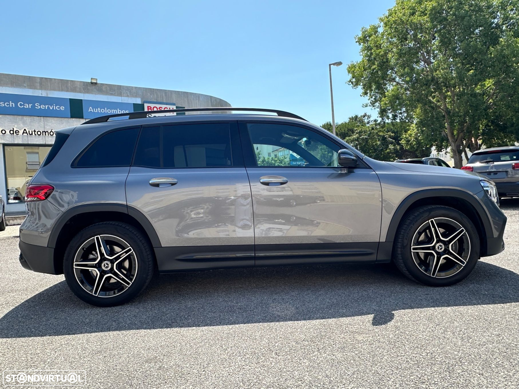 Mercedes-Benz GLB 200 AMG Line - 5