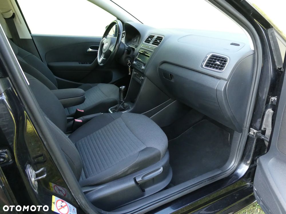 Volkswagen Polo 1.4 Comfortline - 12