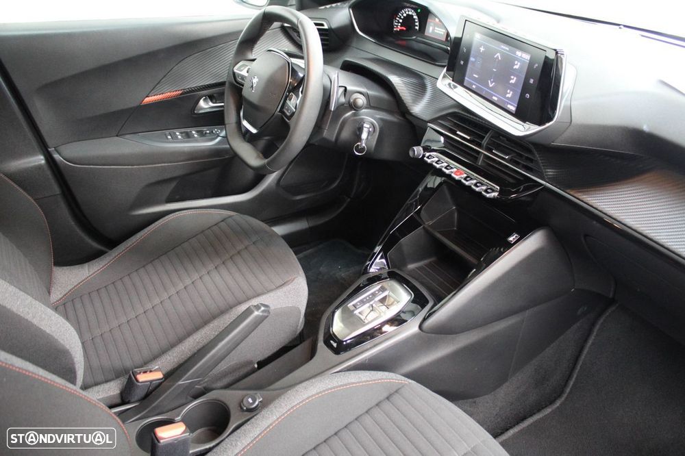 Peugeot 2008 1.5 BlueHDi Active Pack EAT8 - 17