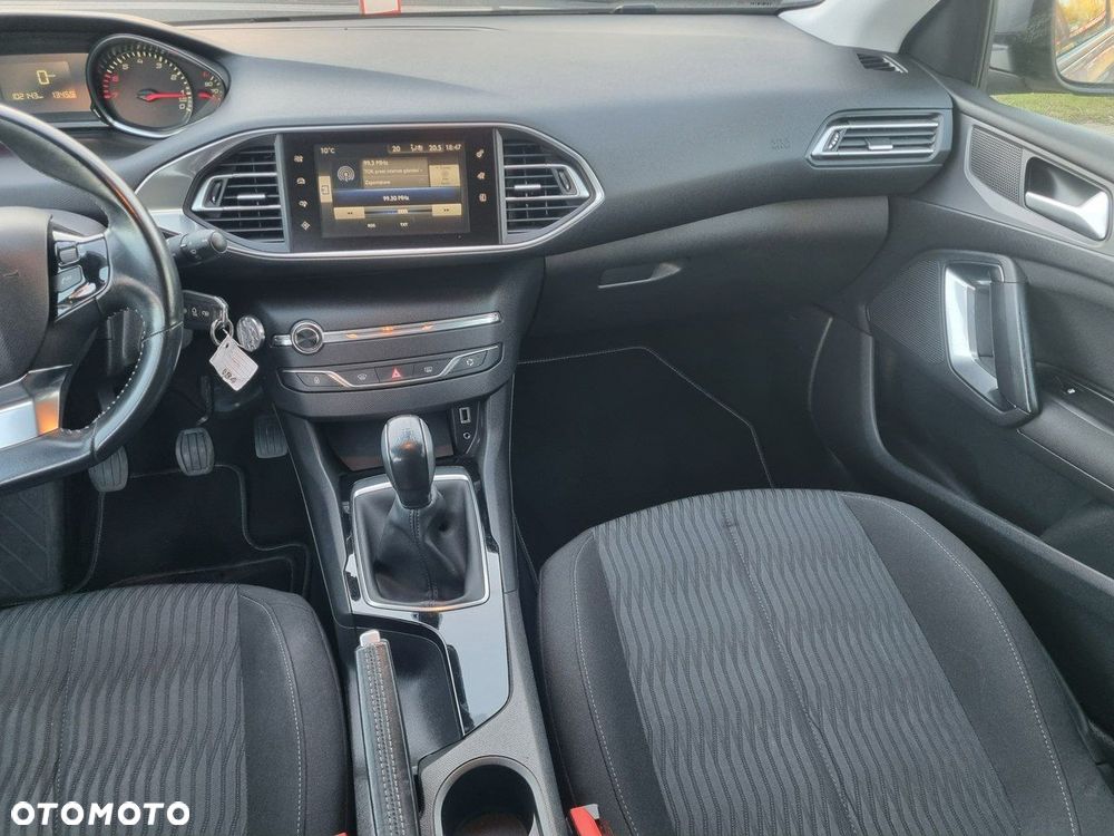 Peugeot 308 - 16