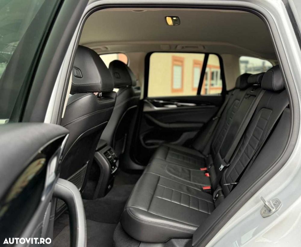 BMW X3 xDrive20d AT xLine - 17