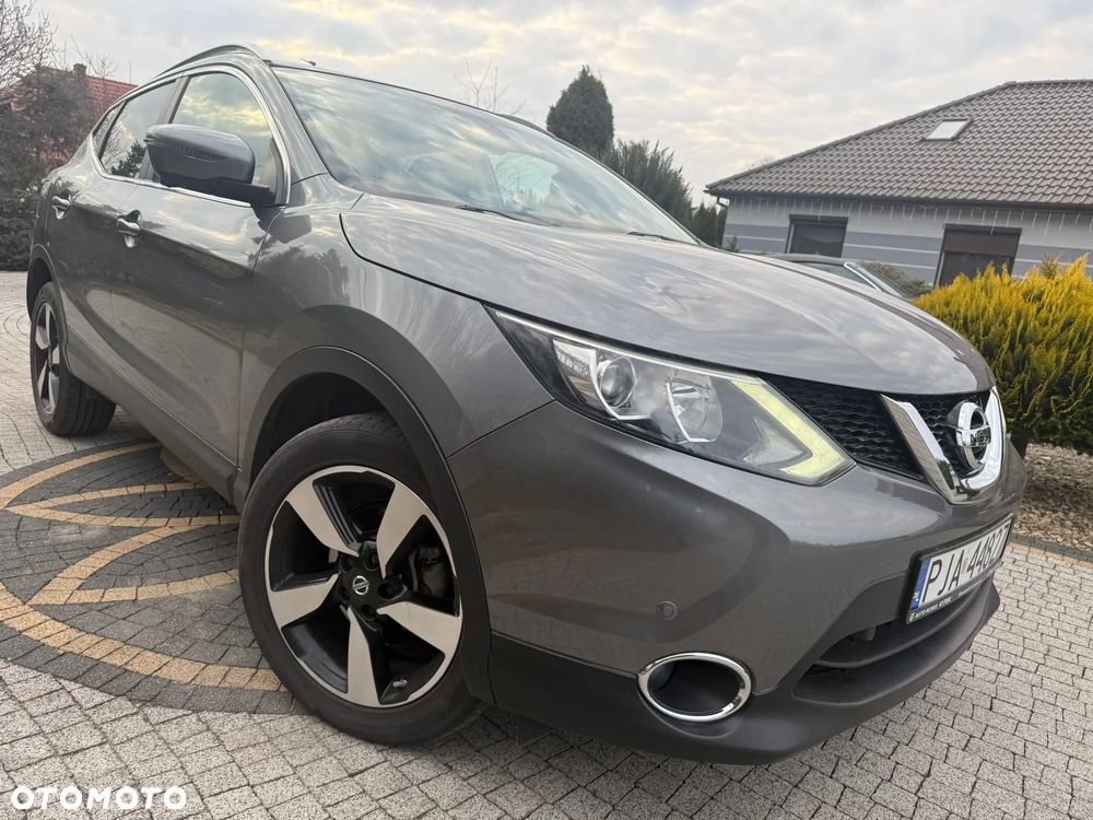 Nissan Qashqai - 1