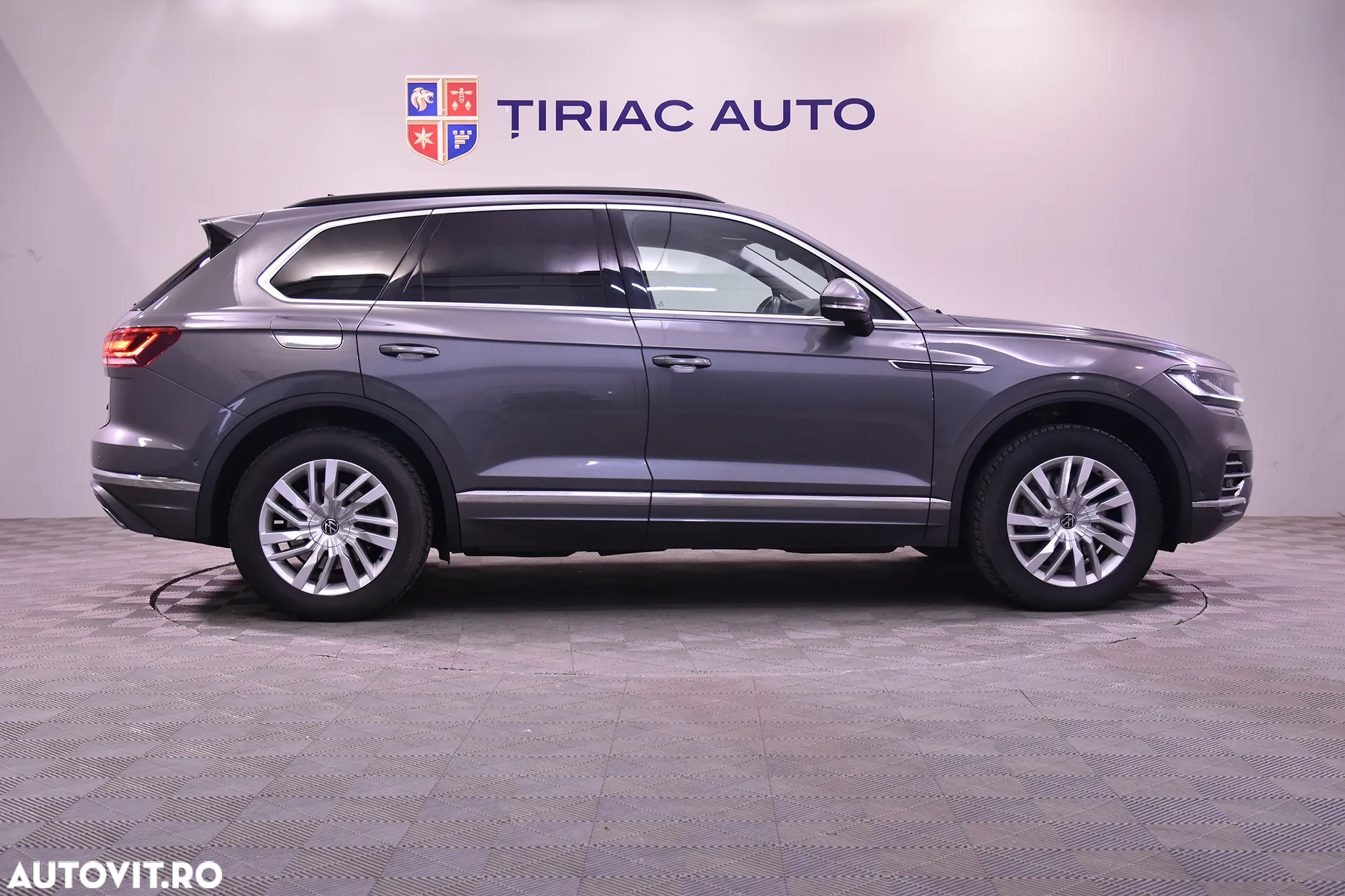 Volkswagen Touareg - 6