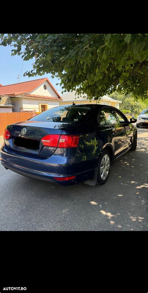 Volkswagen Jetta 1.6 TDI CR DPF DSG Comfortline - 3