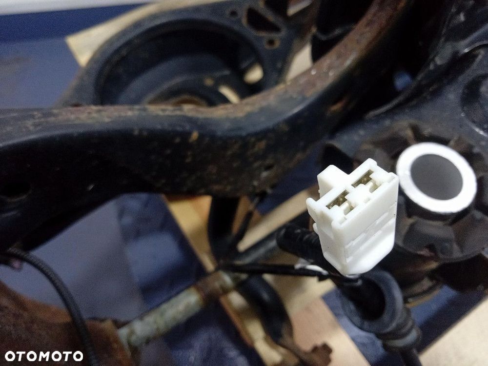 CAMRY VIII XV70 2.5 HYBRID BELKA ZAWIESZENIA TYŁ WÓZEK TYLNY - 5