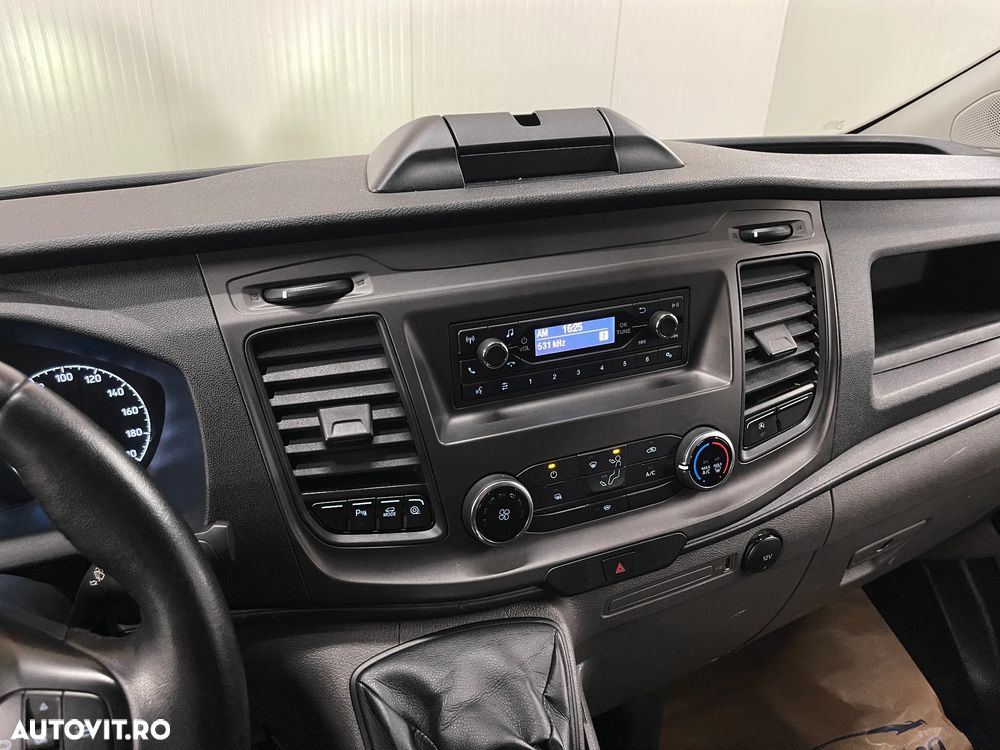 Ford Transit Custom - 12