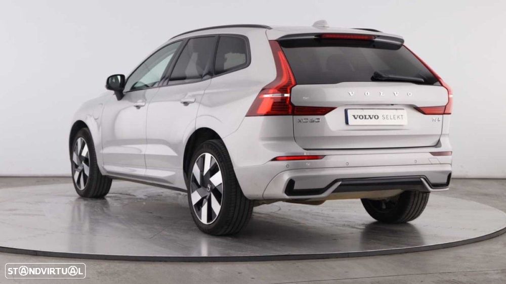 Volvo XC 60 2.0 T6 PHEV Plus Dark AWD - 8