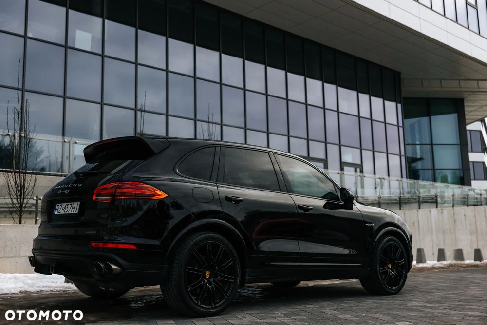 Porsche Cayenne E-Hybrid - 32