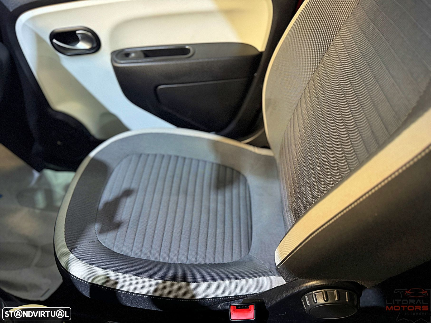 Renault Twingo SCe 70 S&S Experience - 20