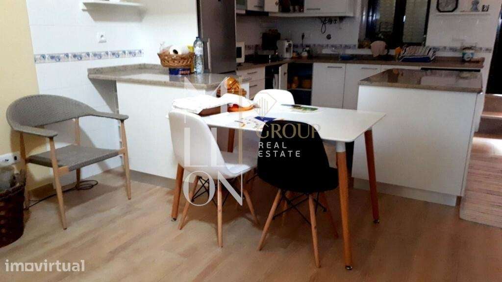Moradia de charme Reabilitada com Garagem e Logradouro | Escalos de Ba - Grande imagem: 4/13