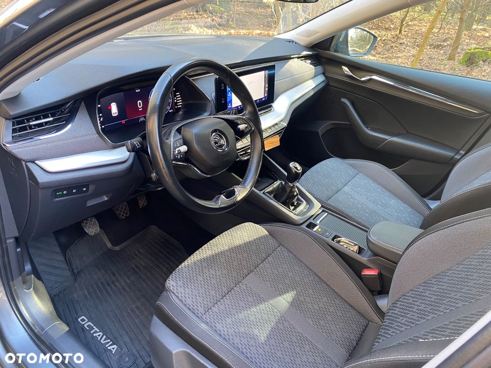 Skoda Octavia 1.5 TSI ACT Style - 8