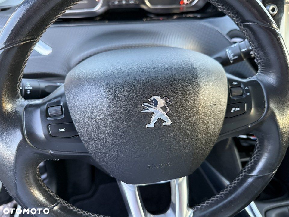 Peugeot 2008 120 VTI Allure - 22