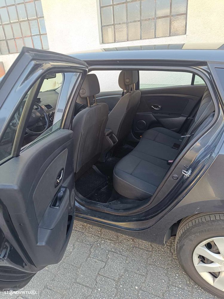 Renault Mégane Sport Tourer 1.5 dCi Dynamique - 2