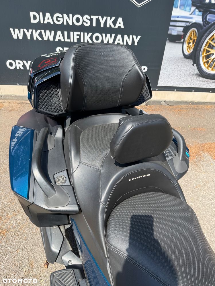 Can-Am Spyder - 9