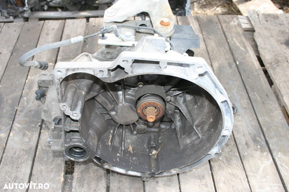 Cutie Viteze Ford Fiesta 6 1.6 Tdci 2009-2019 5+1 viteze Garantie - 1