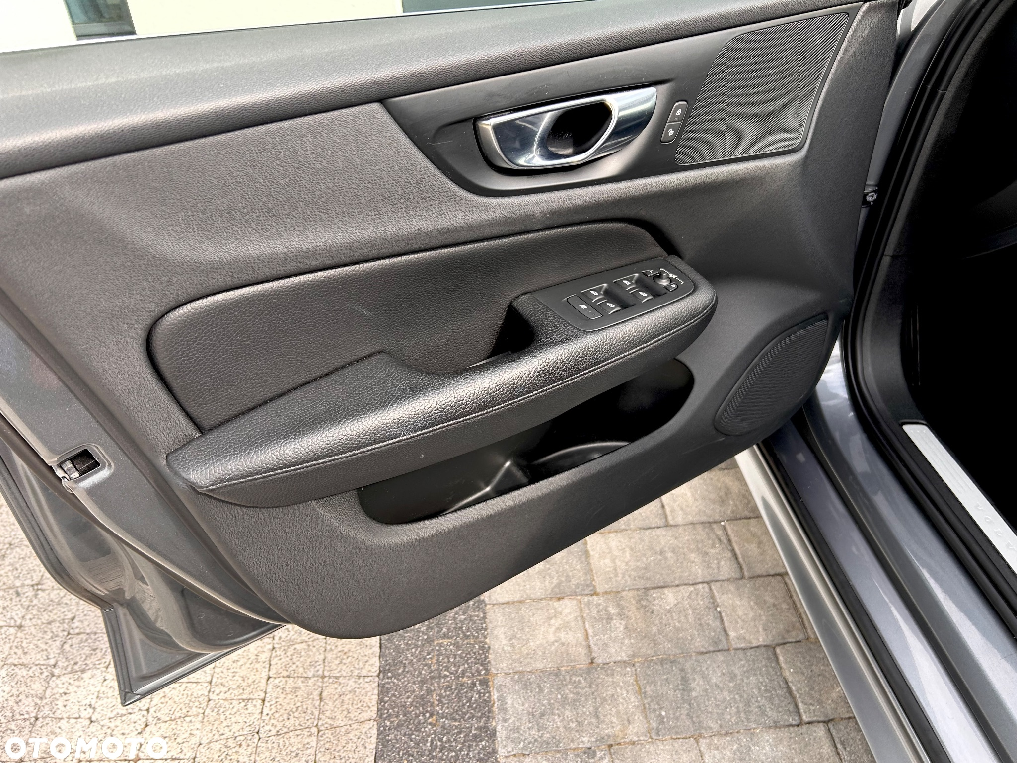 Volvo V60 T6 AWD Plug-In Hybrid Essential - 15