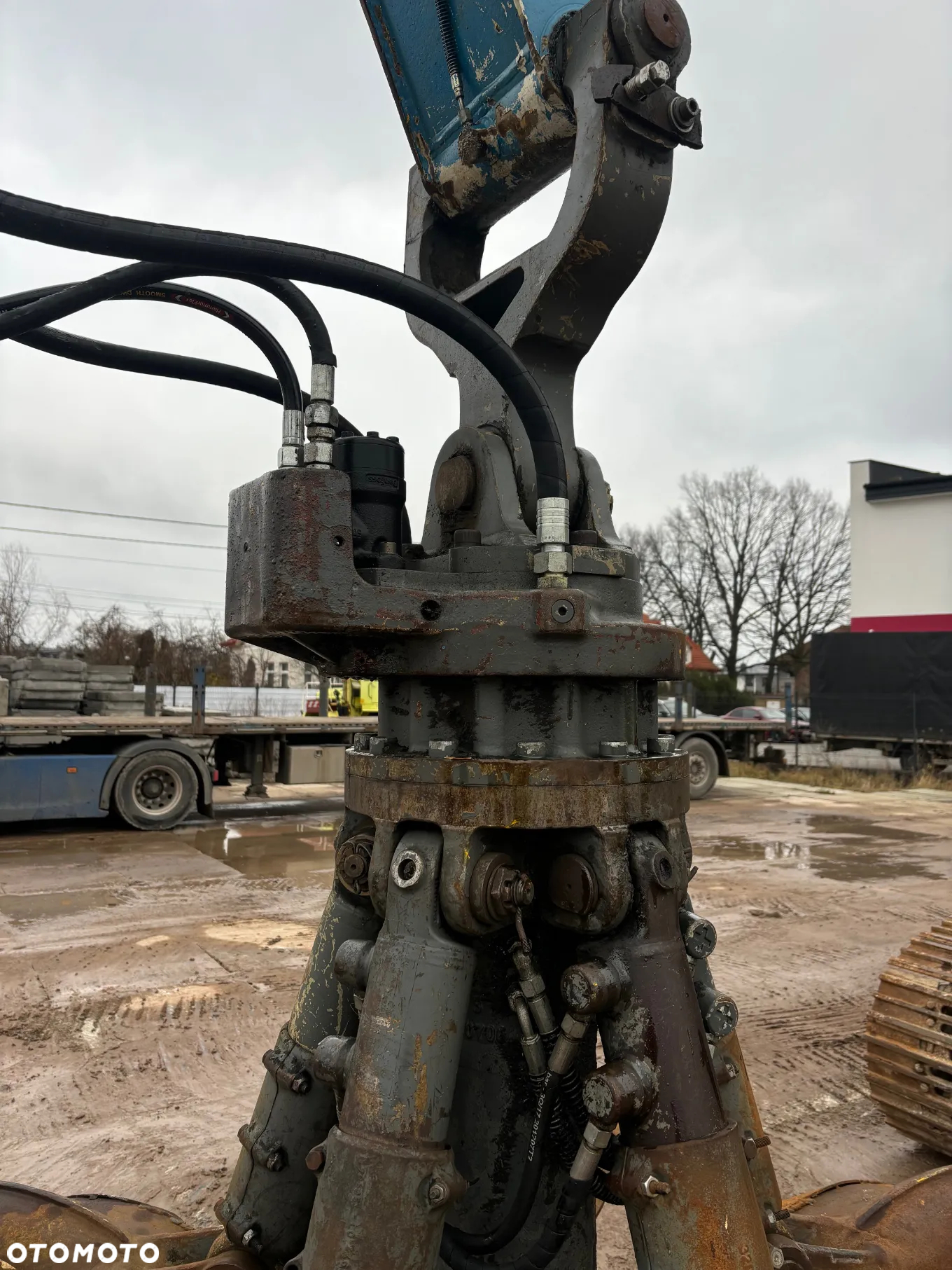 Liebherr R904C / Do złomu / Przeładunkowa / Chwytak /Podnoszona Kabina / - 13