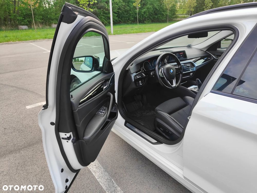 BMW Seria 5 518d M Sport sport - 5