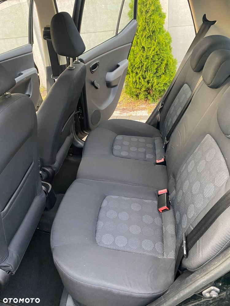 Hyundai i10 1.1 Edition Plus - 8