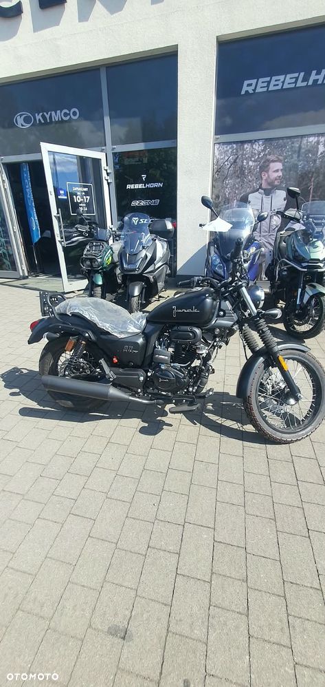 Junak M12