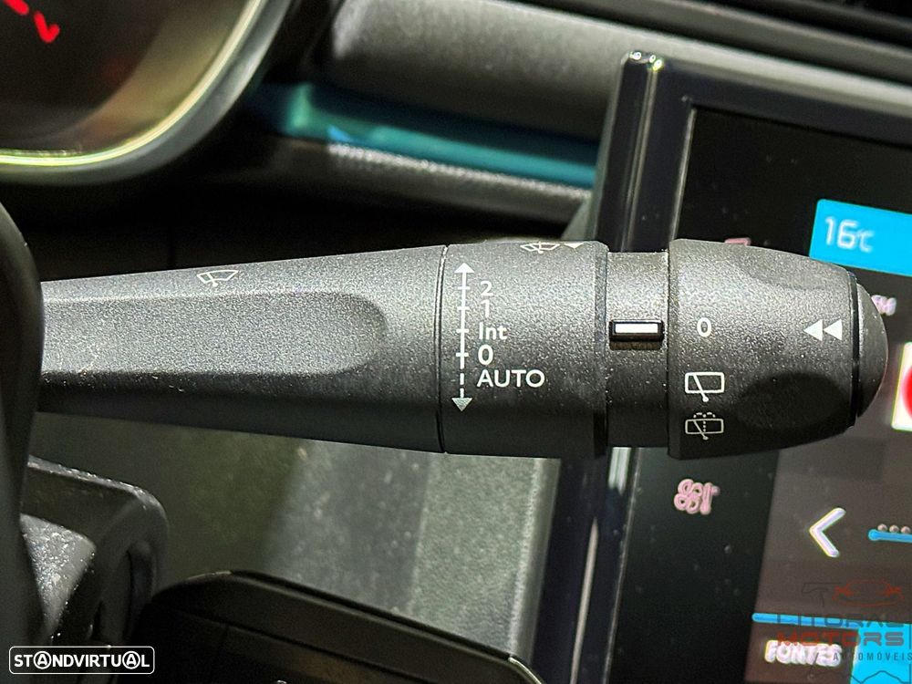 Citroën C3 1.2 PureTech Shine - 24