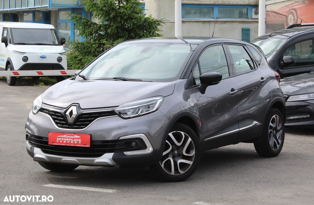 RENAULT Captur 2017