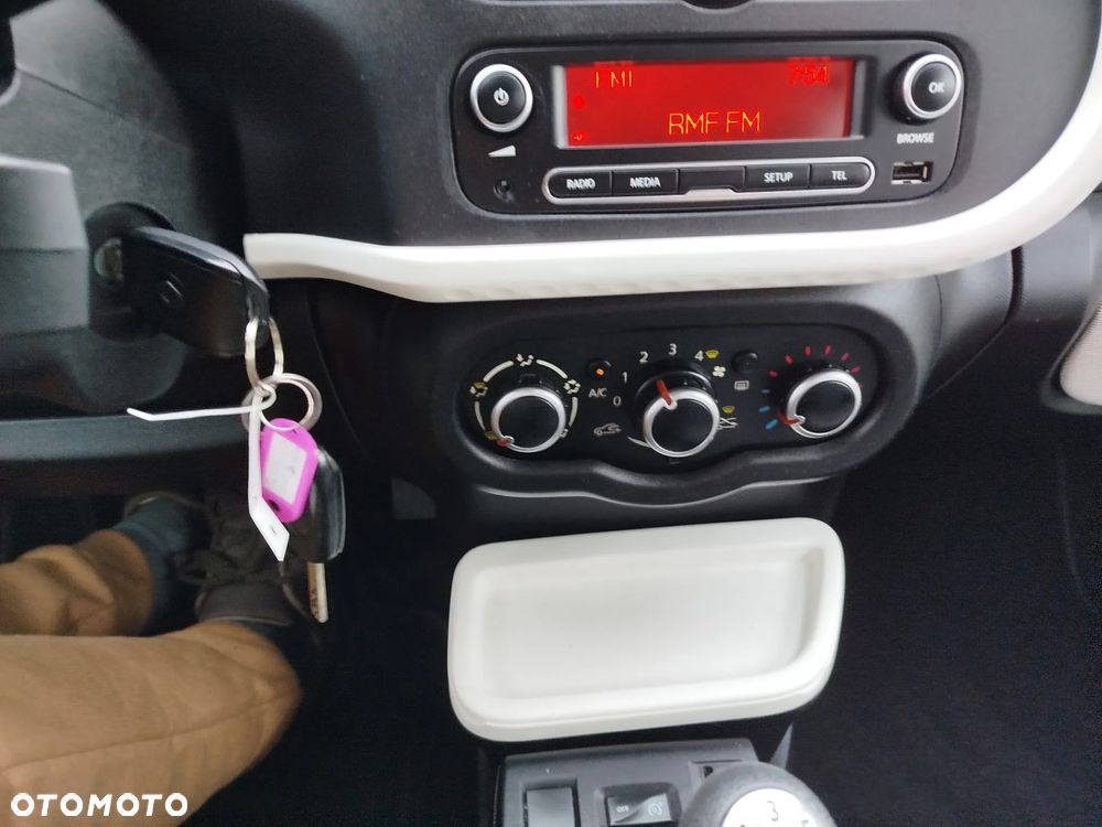 Renault Twingo SCe 70 LIMITED 2018 - 17