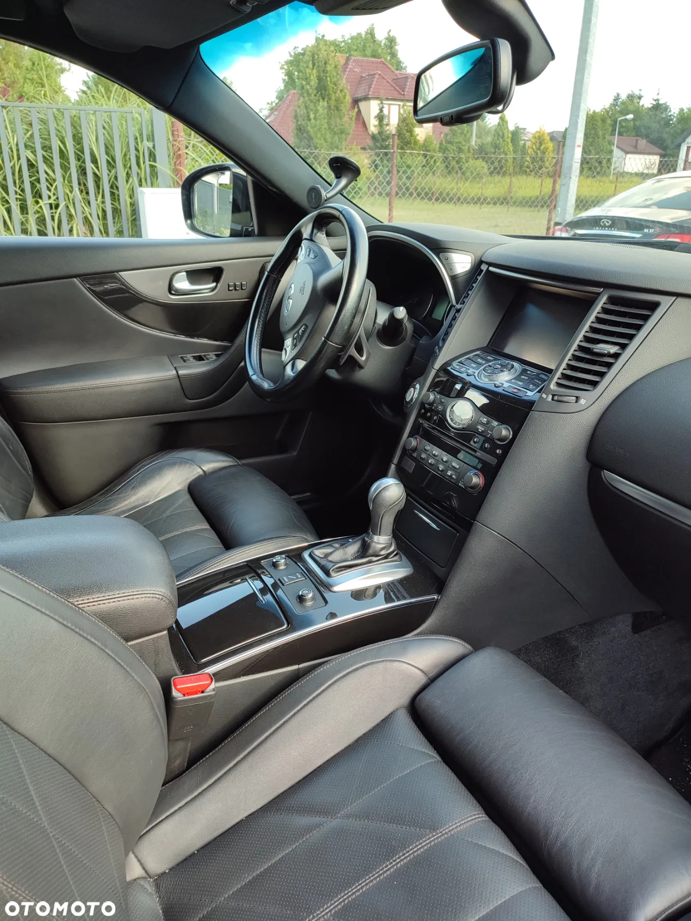 Infiniti QX70 3.0d S Premium - 9
