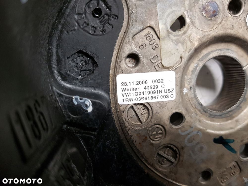 VW EOS 06r- GOLF V KIEROWNICA SKÓRZANA AUTOMAT - 8