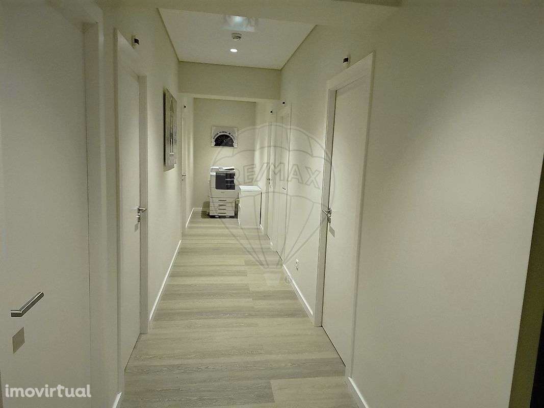 Escritório  para arrendamento - Grande imagem: 5/10