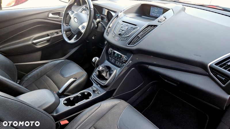 Ford Kuga 2.0 TDCi 2x4 Titanium - 19