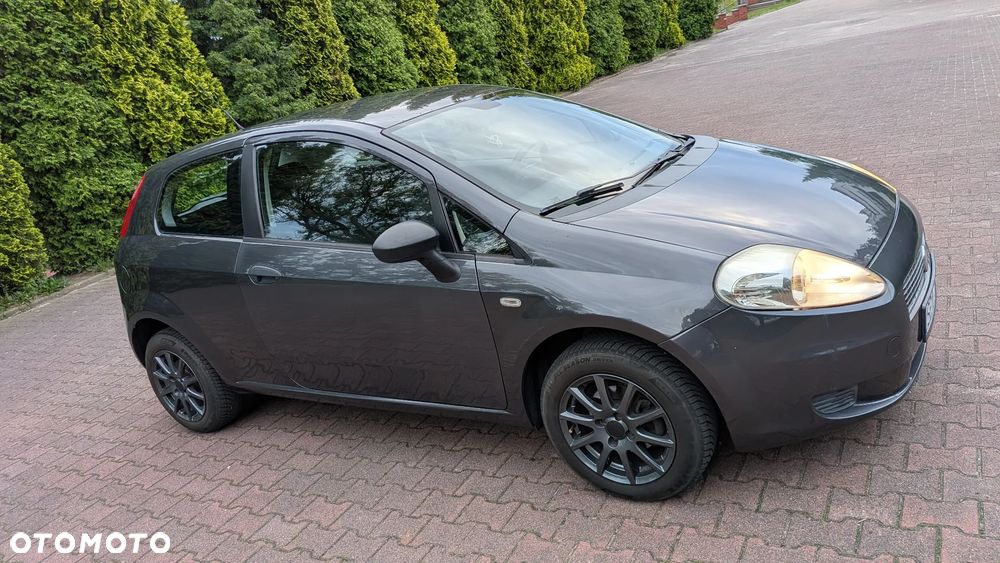 Fiat Grande Punto 1.4 8V Dynamic - 2