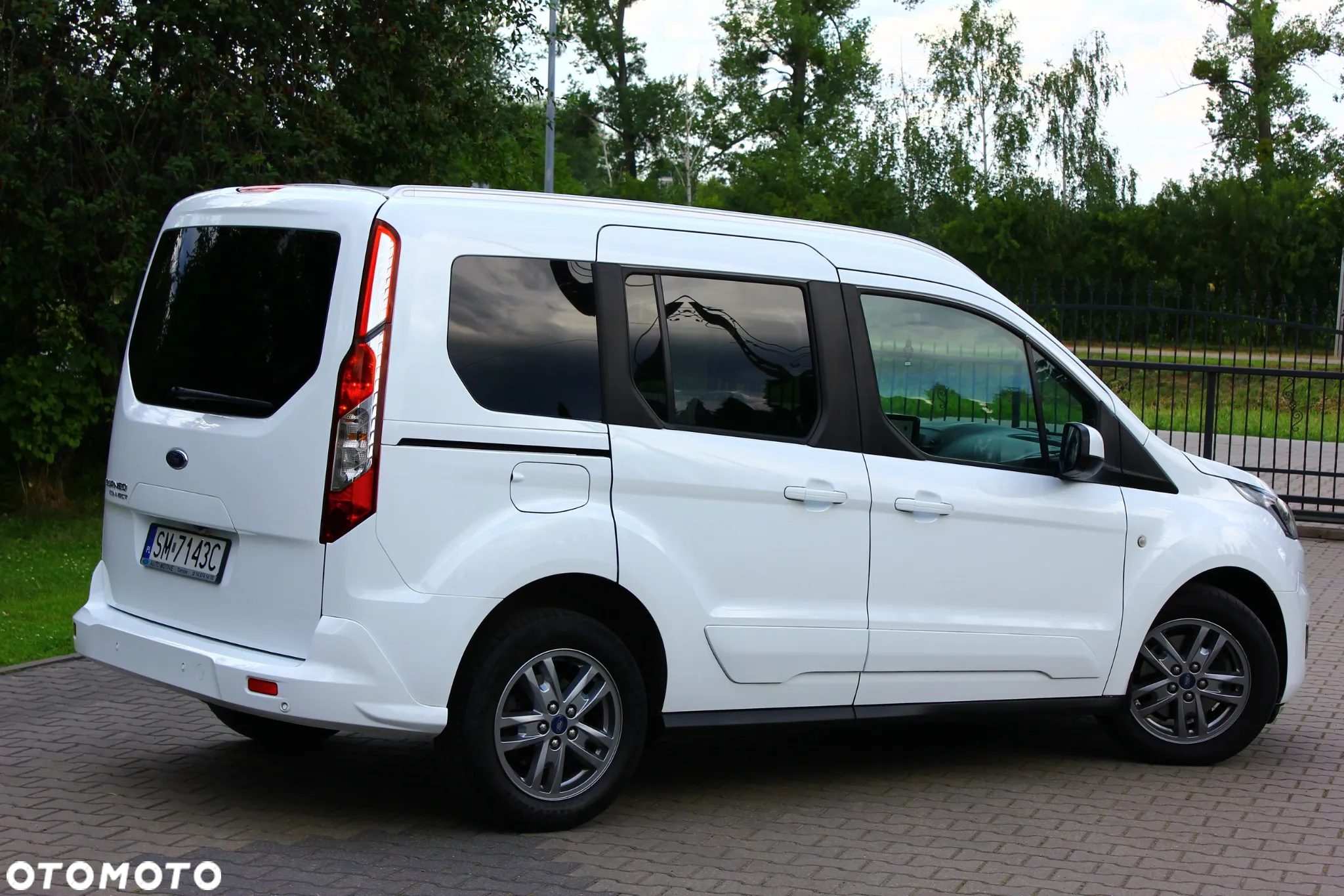 Ford Tourneo Connect 1.5 EcoBlue Titanium - 13