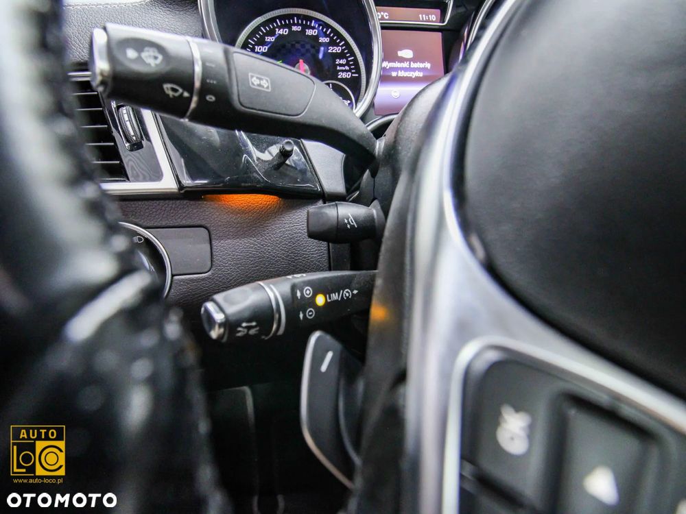 Mercedes-Benz GLE 350 d 4Matic 9G-TRONIC AMG Line - 31