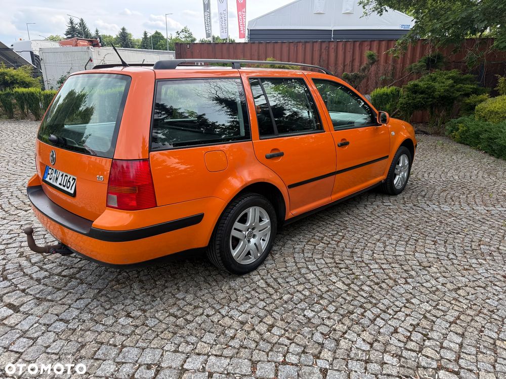 Volkswagen Golf 1.6 Basis - 4