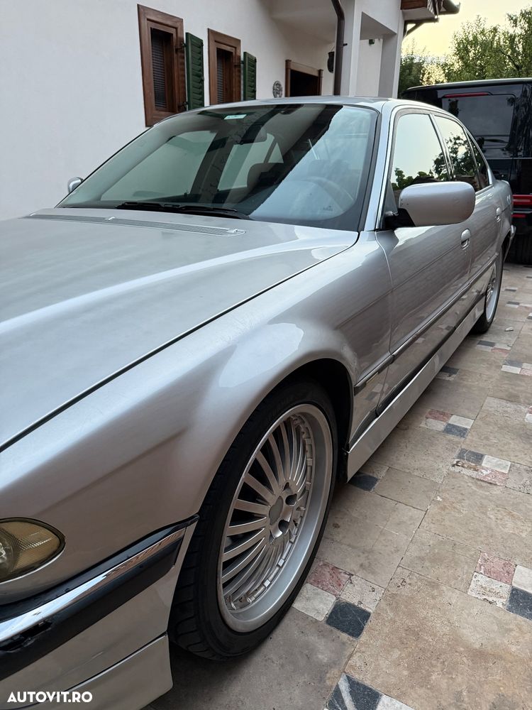 BMW Seria 7 - 4