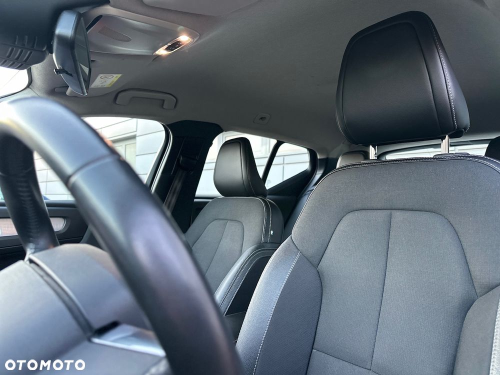 Volvo XC 40 D3 Momentum - 21