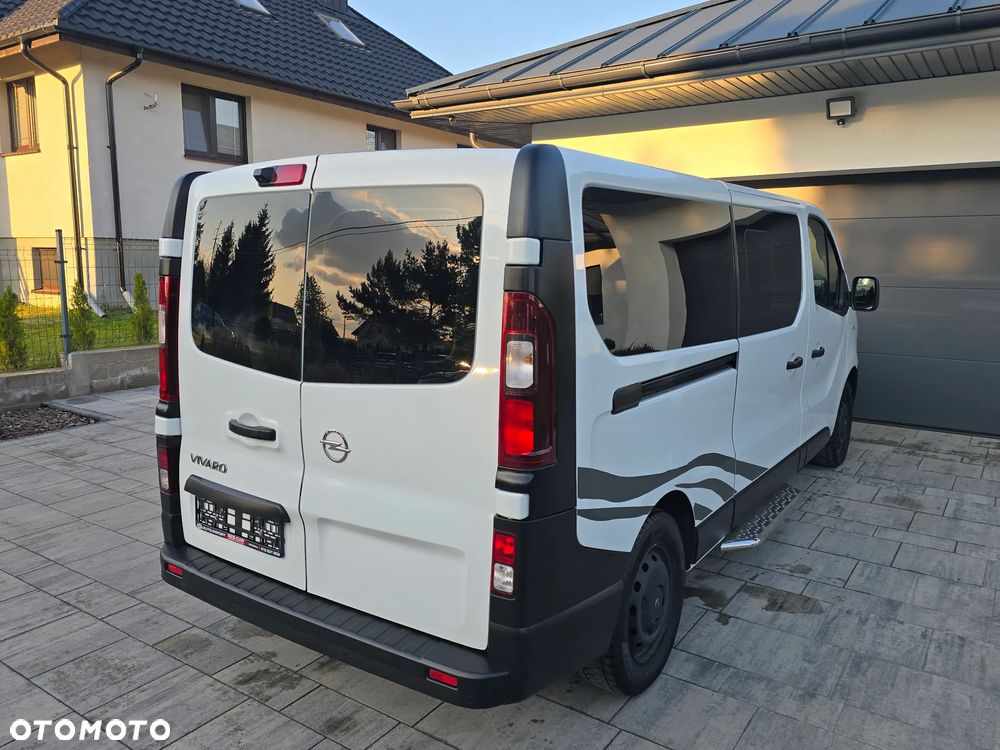 Opel Vivaro L2H1 2,9t Elegance Premium - 3