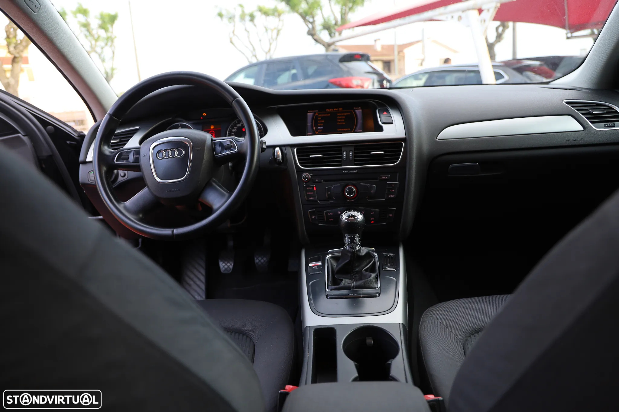Audi A4 2.0 TDI exclusive - 11
