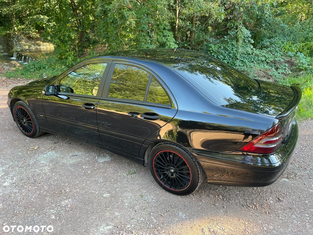 Mercedes-Benz Klasa C 200 CDI Sport Edition - 17