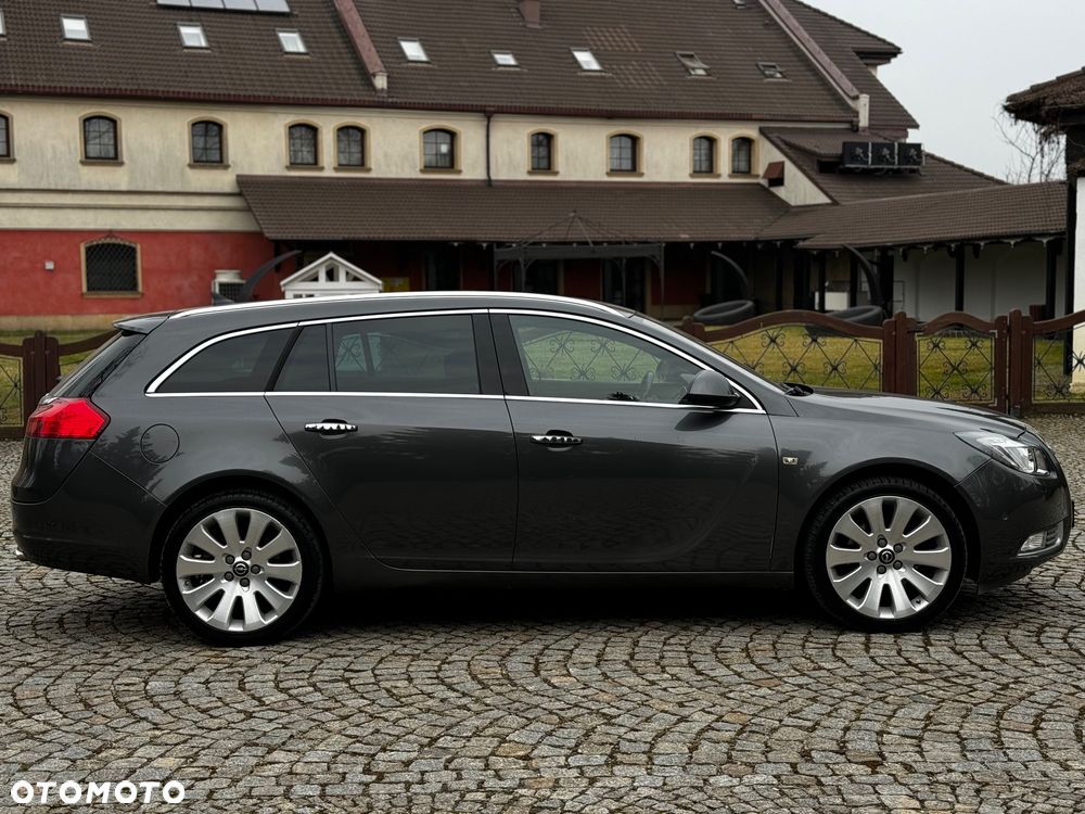 Opel Insignia 2.0 Turbo Sports Tourer 4x4 Automatik - 6