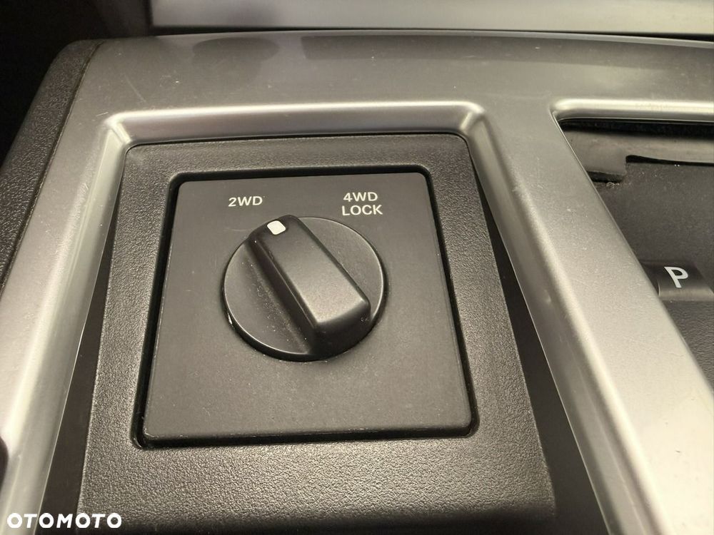 Dodge Nitro 2.8 CRD DPF Automatik SXT - 25