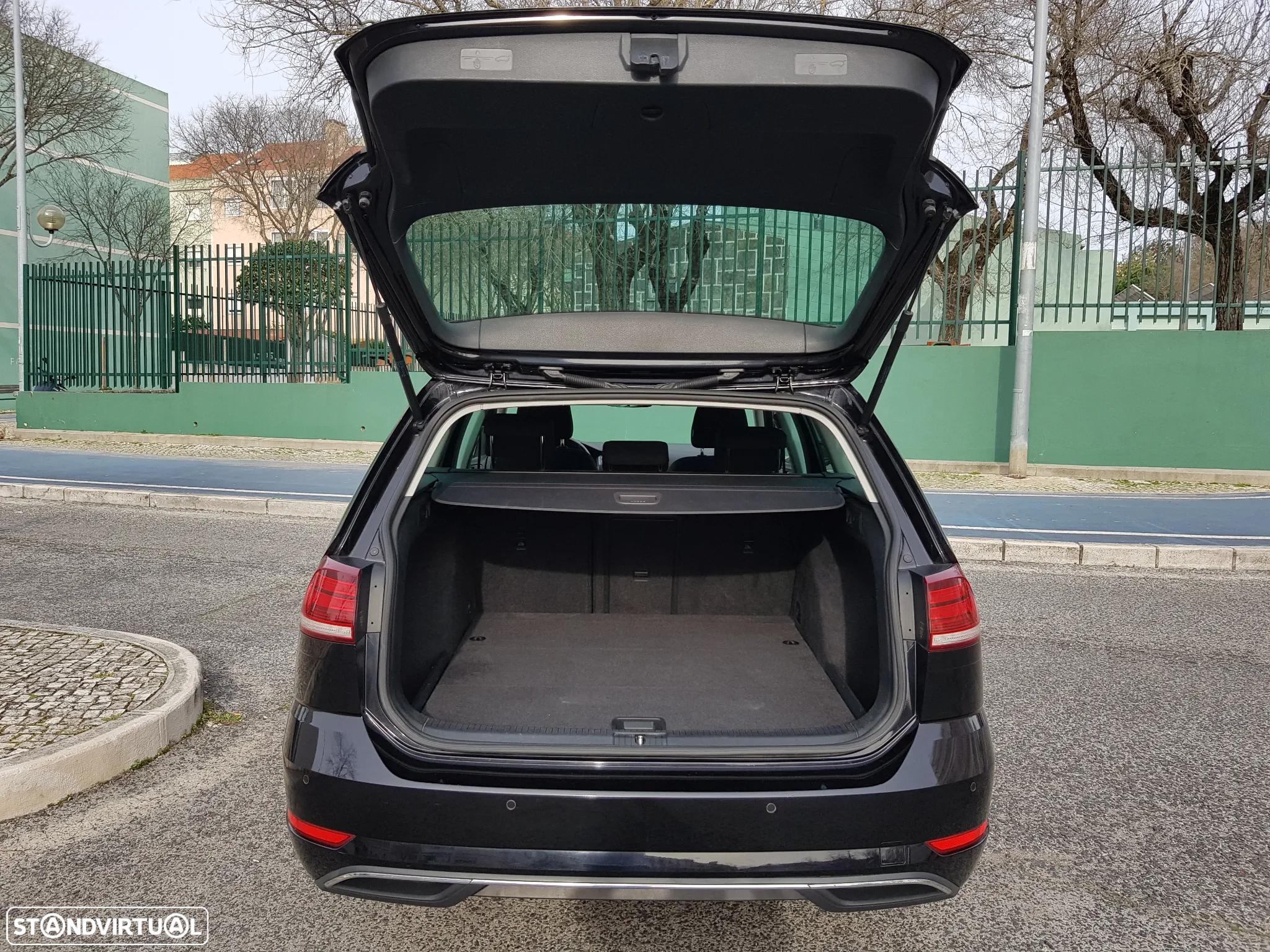VW Golf Variant 1.6 TDi Confortline - 52