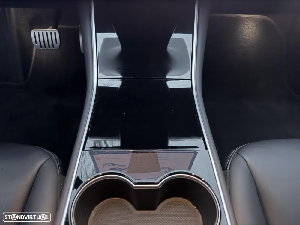 Tesla Model 3 Performance Dual Motor AWD - 28