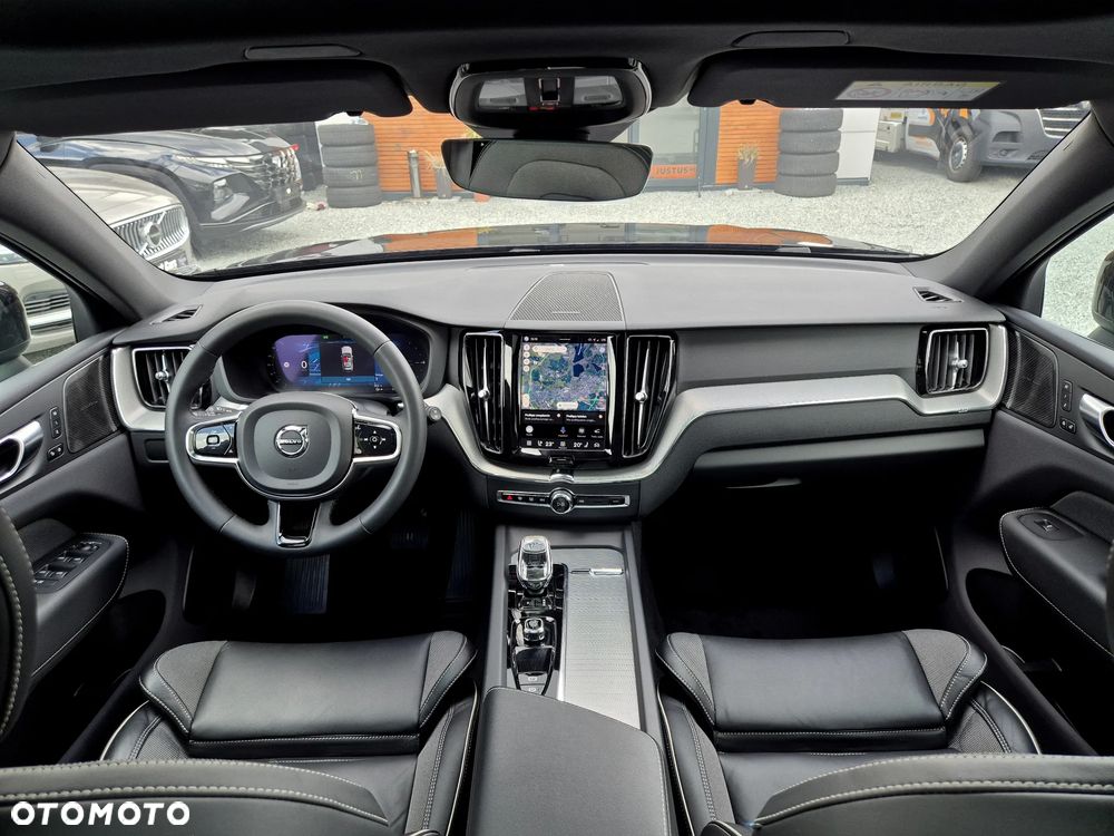 Volvo XC 60 T6 AWD Ultra Black Edition - 9