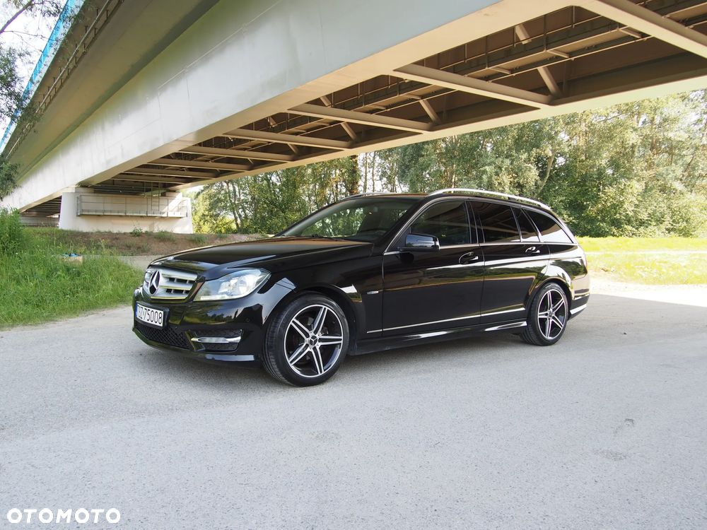 Mercedes-Benz Klasa C 220 CDI DPF (BlueEFFICIENCY) 7G-TRONIC Avantgarde - 18
