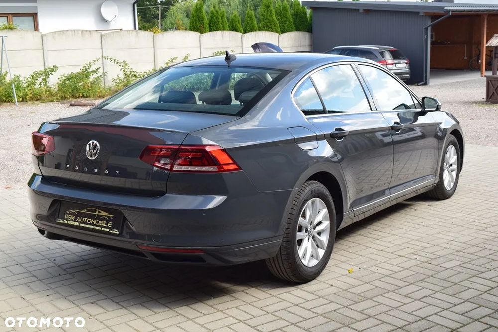 Volkswagen Passat 2.0 TDI BMT Comfortline DSG - 10