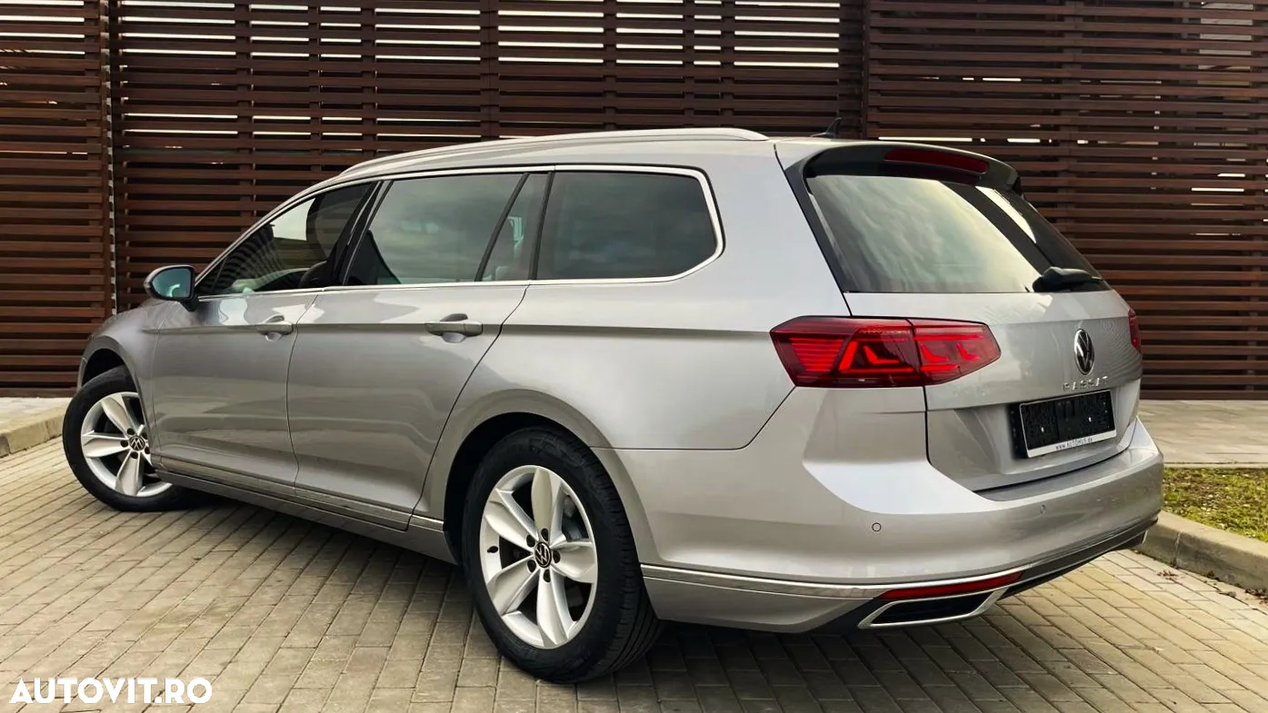 Volkswagen Passat Variant 2.0 TDI DSG Elegance - 11