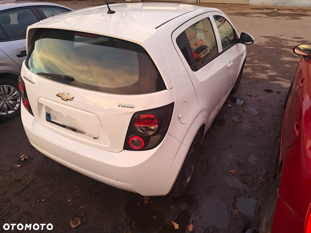 Chevrolet Aveo 1.2 LT - 4